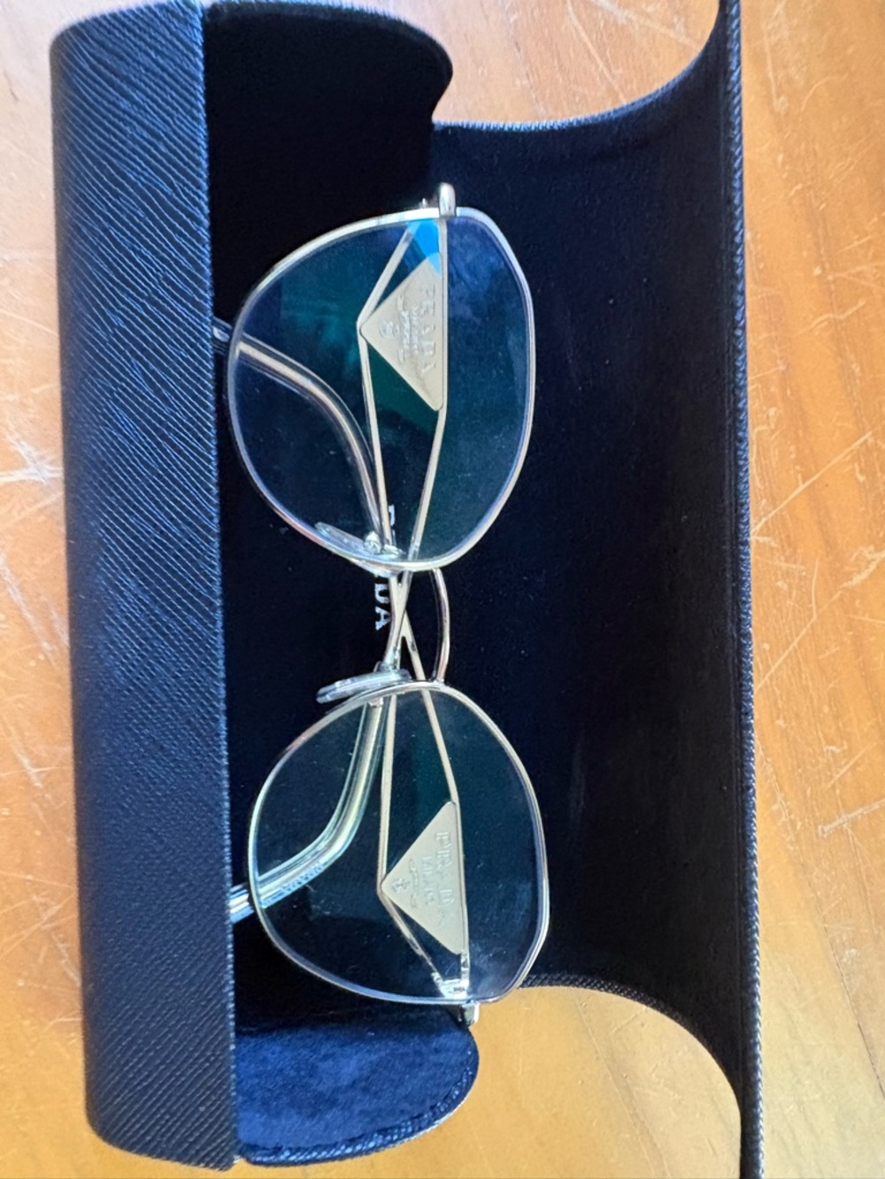 Gold Metal Frame womans Sunglasses - Gold